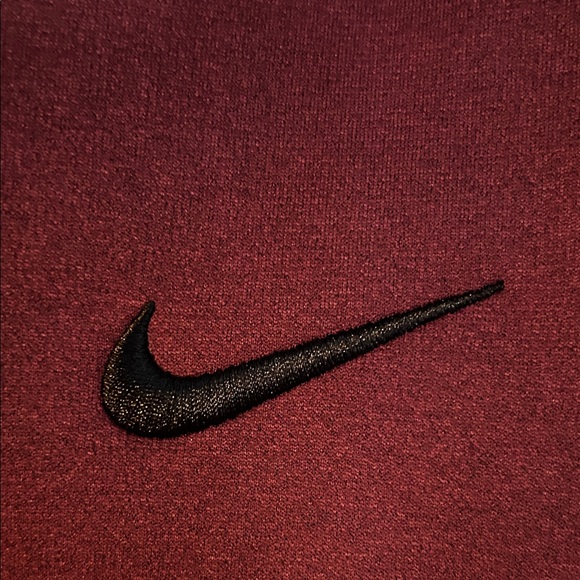 Nike Men's Burgundy Performance Jacket - Picture 3 of 7